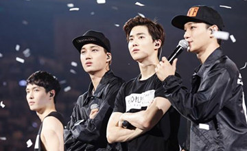 EXO成員在舞台痛苦倒地 成員反應挨批「太冷漠」