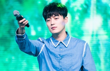 全能偶像尹斗俊為何7年間沒出一首solo曲?回答讓粉絲大呼「太暖心 」♡♡
