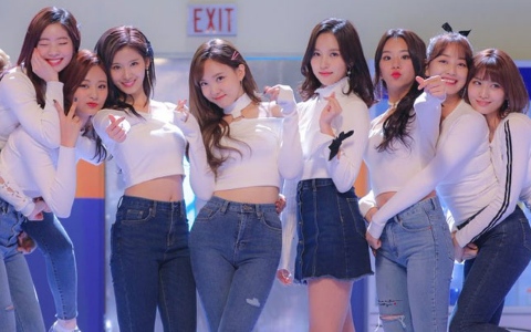 JYP「傳說的一年」！最強練習生原來都是「這一年」確定出道…TWICE成員通過測驗 真的超強啊 ！