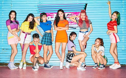 MOMOLAND新歌被批「自我複製」無新意 音源排行榜成績「見真章」大家的想法果然都一樣!