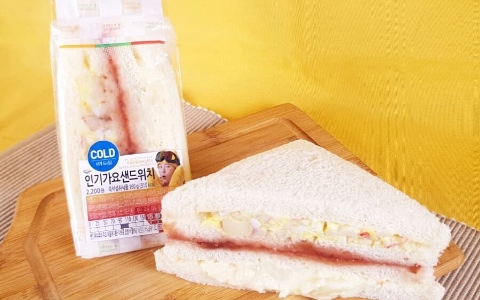 愛豆界裡的傳奇點心!「人氣歌謠三明治」終於也在超商開賣了!