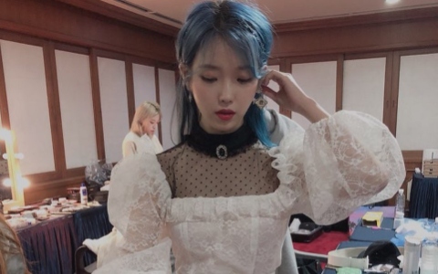拜託出音源吧...「音源女王」IU的6首未公開自作曲,每首都能成為名曲!