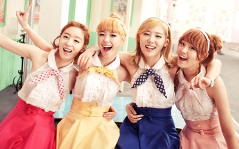 女團 Secret 久違合體畫面超動人⋯ 出道11週年真友情沒變過!