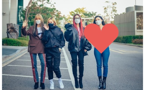 華莎前衛穿搭著用「怪才時尚品牌」⋯粉絲愣:「看起來像沒穿!」