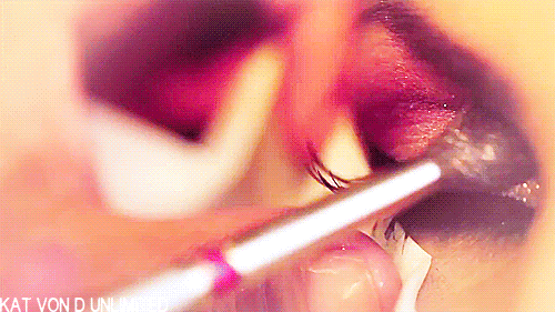 Image提供_giphy.com