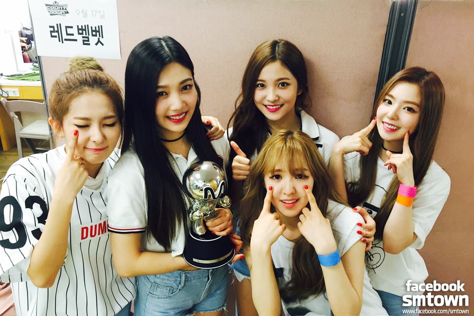 這樣 Red Velvet 是不是也會被問為什麼沒有 Blue Velvet、Black Velvet、White Velvet、Orange Velvet~