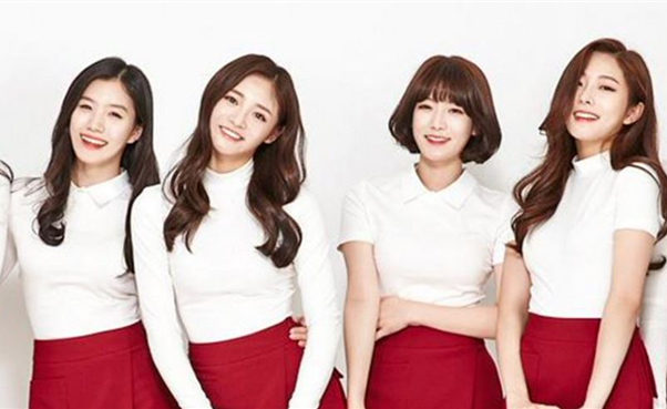 就連預備要出道的《Pledisgirlz》也是《Prouduce 101》上相當受到注目的一支團體,當中的周潔瓊不僅韓語實力出眾,還被封為未出道的「子瑜對手」,就知道Pledis 娛樂旗下藝人的顏值水準了!