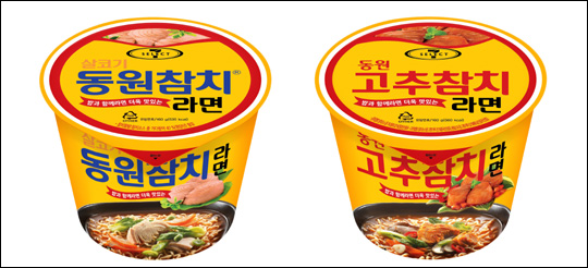 2.참치라면(金槍魚泡麵)
以金槍魚罐頭聞名的東遠和以泡麵聞名的Paldo聯手打造,推出后一周內販賣量就超多20萬,也成為一時的話題。有原味和辣味的兩種口味可供選擇。