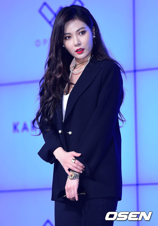 ◆ 4minute 泫雅
泫雅不僅是 4minute 成員,同時也所屬於 Trouble Maker,擔任主 Rapper、主領舞的部分,性感是她的招牌也是代名詞。