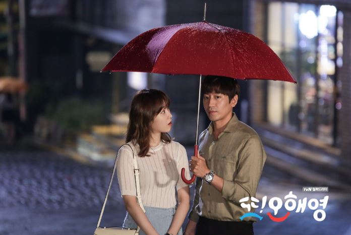 ✿TOP 5- tvN《又,吳海英》
話題佔有率:7.79%
➔下降4個名次
※《又,吳海英》主要在講述兩名同樣叫做吳海英的女人,和一名能預見未來的男人,三人之間發生的浪漫愛情故事。