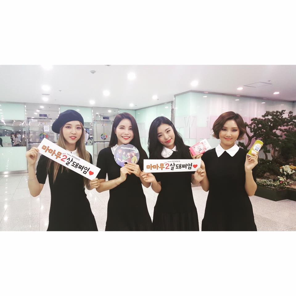 #02. MAMAMOO
「MAMA」是不論種族或國家的所有初生嬰兒學會的第一句詞彙,意即MAMAMOO期望為大眾帶來超越國籍性別,且展現原始以及本能性的音樂