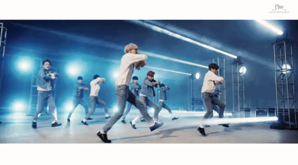 DR說創作EXO《Love Me Right》時,正在聽美國歌手Chris Brown的歌,所以最原版的歌曲其實太Chris Brown了,便做了樂器、背景合聲等修改,Ryan建議加上Live吉他,最後加上電子混音,中毒的旋律讓SM娛樂製作人一聽就要了,馬上指派這首歌要給EXO當單曲~前後不超過20分鐘