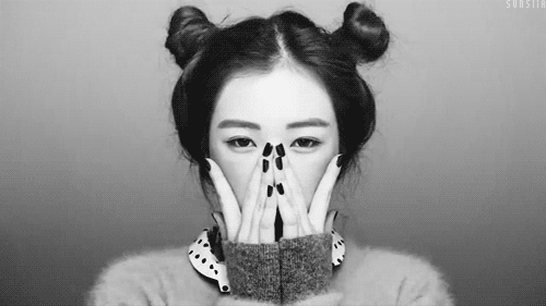 有沒有發現我們身邊也有這樣的女生呢?其實不只是女生,任何一個人表現得像這樣子都是需要改正的。學會體諒對方,保持一份溫和的心情,讓我們都學著做一個討人喜歡的女子吧!