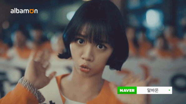 因為《請回答1988》爆紅後,惠利被稱為「100億少女」,因為為了她而來的廣告邀請爆炸,以每次廣告身價是4~5億,2016年就拍了15支,已經談好的廣告還有10個,收入可能再創新高~