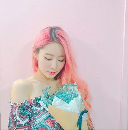 而在節目中說到,希望名字能夠成為熱門關鍵字第一名的Melody day成員Cha-hee也如願以償,還發文感謝所有觀眾的幫忙,而文章也因為Cha-hee一夕受到廣大關注而讓不少粉絲前來按讚
