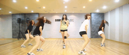#08
GFRIEND - Me gustas tu
像風車一樣有力的旋轉...!最後那一下還這麼整齊,不愧是女團刀群舞的代表!