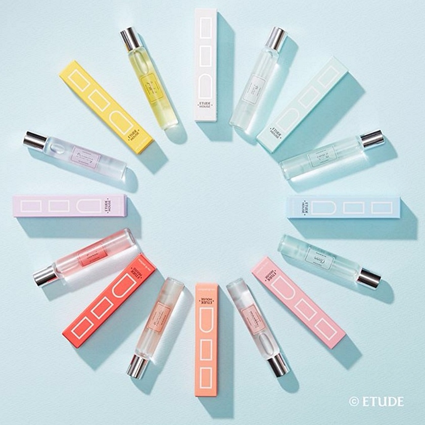 #Etude House 玩色個性香水滾珠瓶 (7ml)
Etude House近期推出八種顏色與八種香味,代表八種個性不同的女生
最重要的是價格公道,就算一次買全也不會有負擔