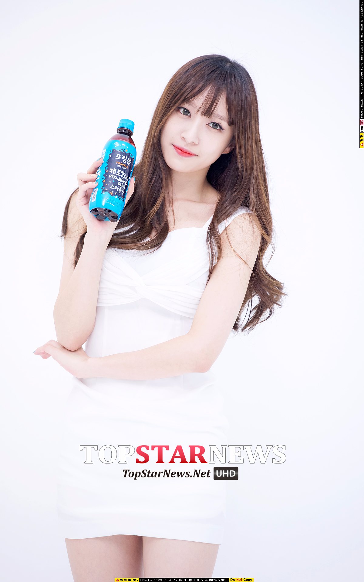 EXID HANI 1992年5月1日
►安哥好~~~
►各種大剌剌不做作的表現,其實應該投胎成男生XDDDDD
(雖然短髮很好看,但還是好懷念招牌大捲髮>///<)