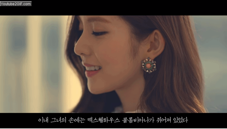不過其實太妍曾經在 taeng9cam中幫師妹們解釋過,新人時期因為行程很緊、壓力又很大,所以很容易長胖。而且其實Red Velvet的經紀人也嚴格限制她們吃甜食,當時連Wendy想吃個甜食也要看人臉色啊