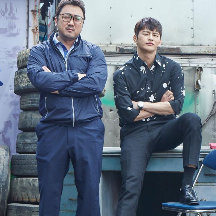 《購物王路易》是男主角徐仁國,今年繼《38師機動隊》後的第二部戲劇作品,從《請回答1997》開始,徐仁國挑戰了不少不同的角色,今天就讓小編來簡單地介紹《購物王路易》這部新劇吧~~