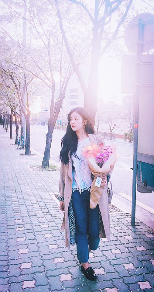 不過這不是普美今年首次大瘦身,四月時普美也是一口氣減了七公斤。明明感覺回歸近了,卻好像又有什麼事,所以拖延了回歸日期。所以這次回歸不僅間隔很長,APINK在等待主打歌出現時心情也很複雜。在日本聽到主打時,成員們想到終於能回歸,也忍不住落淚