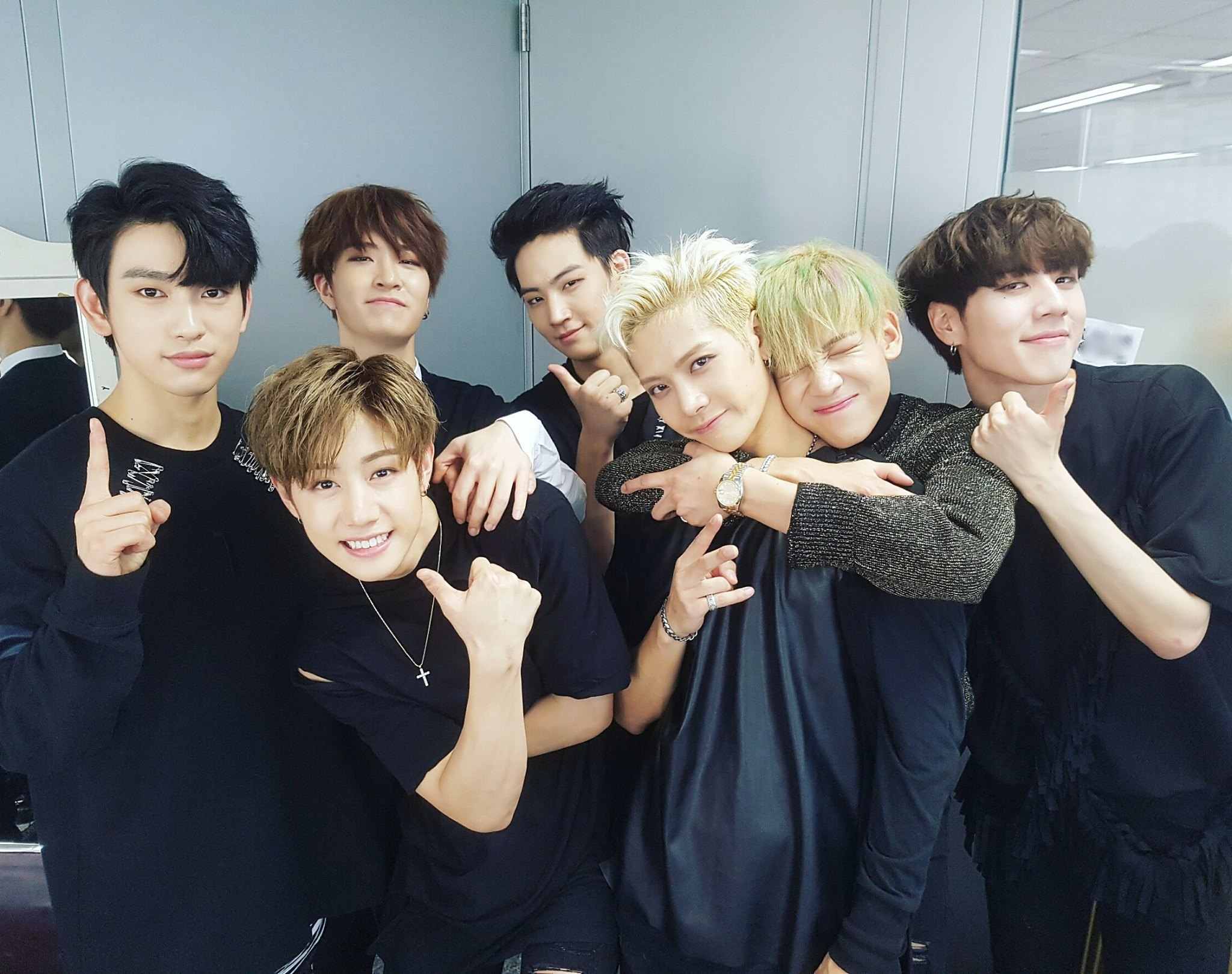 GOT7-榮宰
身為14年出道的新人團體,其實GOT7團體能有這樣的成績已經算是不錯的表現,不過大眾也可以很容易感受到他們在韓國各別成員人氣的差別,像是珍榮、Jackson就是無庸置疑的人氣成員