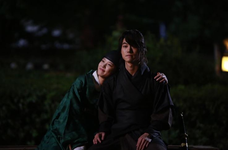 ✿TOP 7 - 郭東延
電視劇:KBS2《雲畫的月光》
➔上升11個名次
幸好最後我們金兄沒有掛掉ㅠ.ㅠ雖然上升了11個名次,但今天名次暴衝的演員不是郭東延…