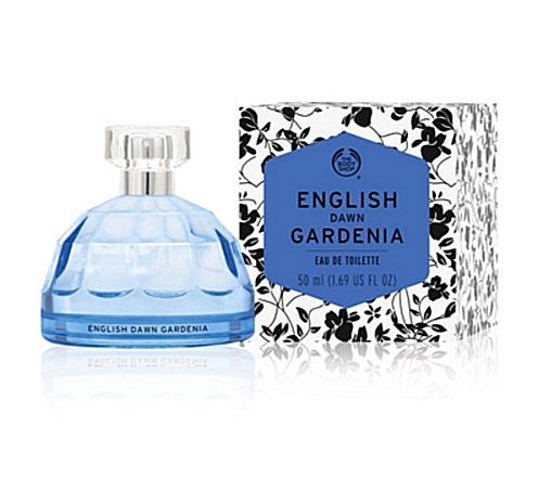 # The Body Shop 英國山梔花淡雅香水
典雅精緻的瓶身設計,融合清新佛手柑、夜來香與英國山梔花香,散發馥郁優雅的花果香氛。
前味:佛手柑、夜來香
中味:英國山梔花
後味:檀香