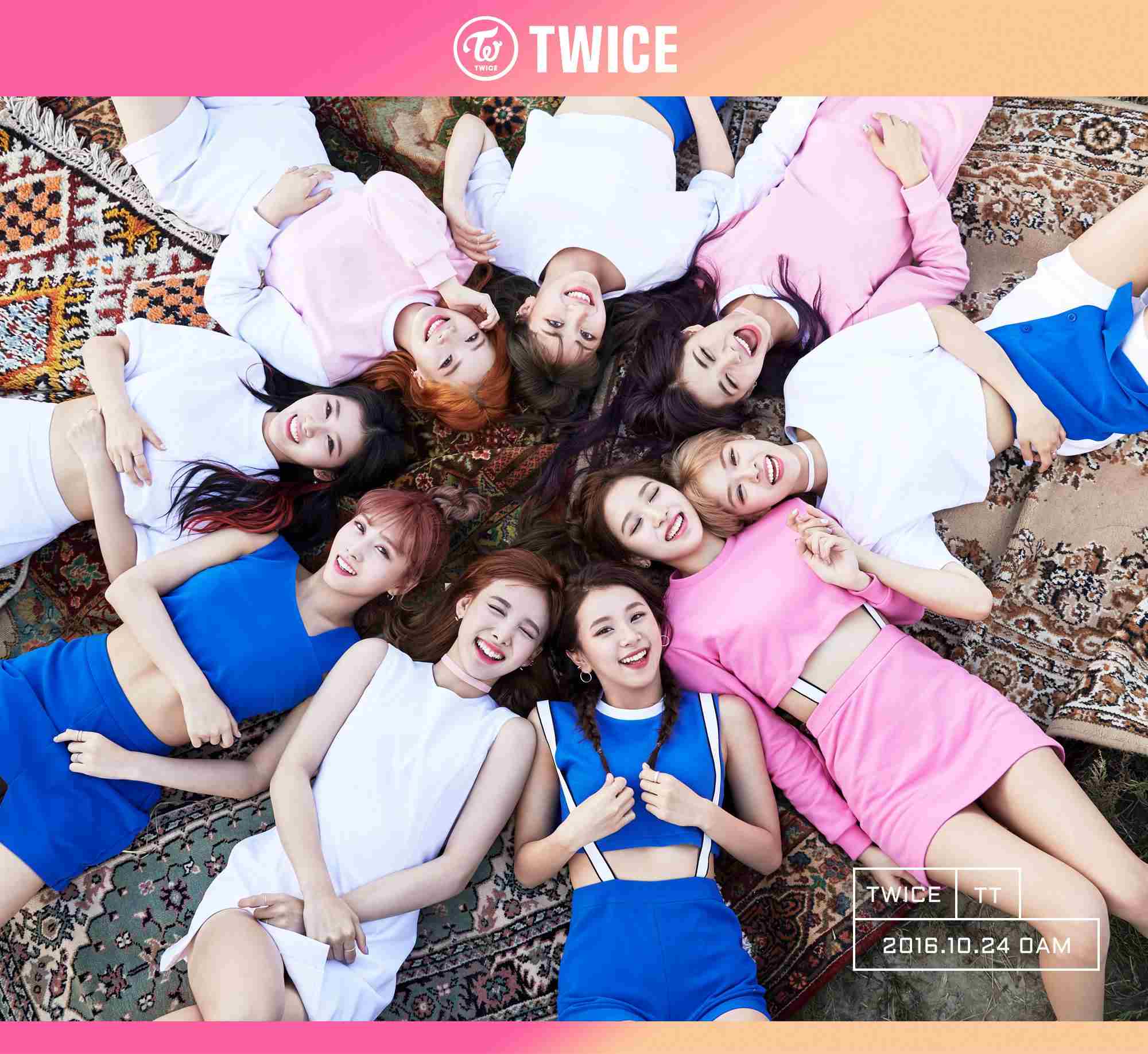 TWICE這次不僅專輯銷量短短一週已經突破9萬張,成為近年女團中銷量最高的團體,正式的音樂節目計分行程也將在這週開跑,希望她們能帶著這股氣勢,繼續唱出完美的現場~大大吸飯囉!