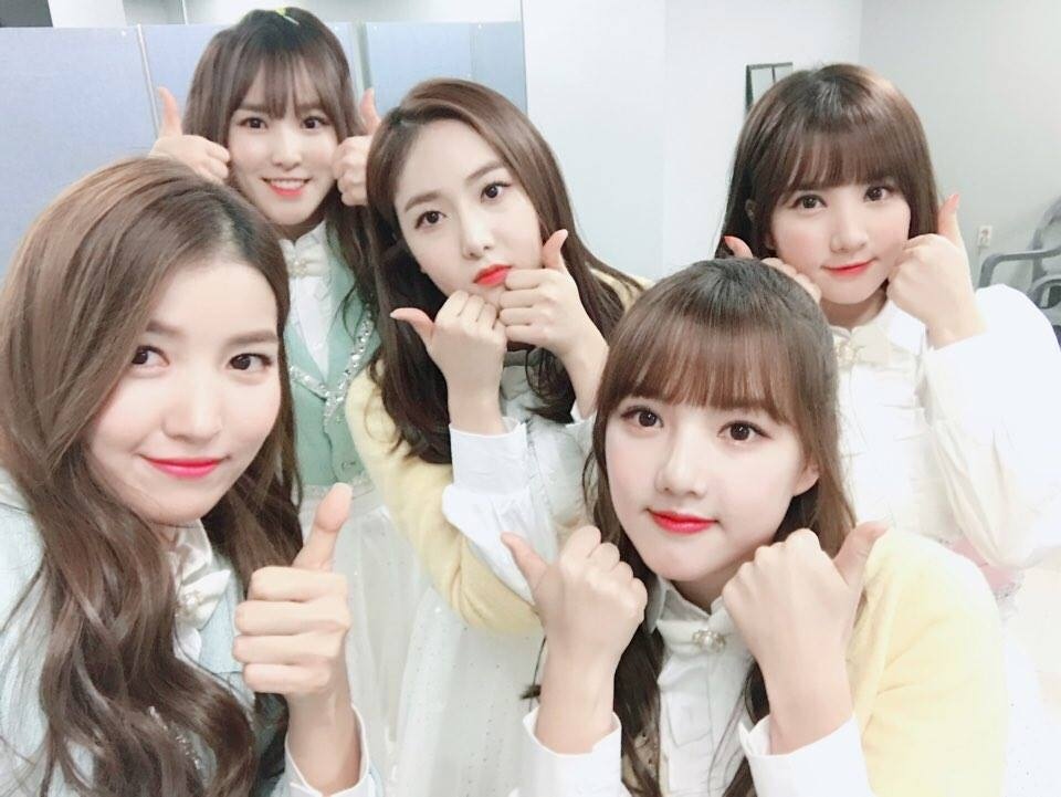 10位 Baby V.O.X /SISTAR/GFRIEND/泫雅 (各1票)
GFRIEND才出道一年多就能被選進TOP10~!好厲害!!!