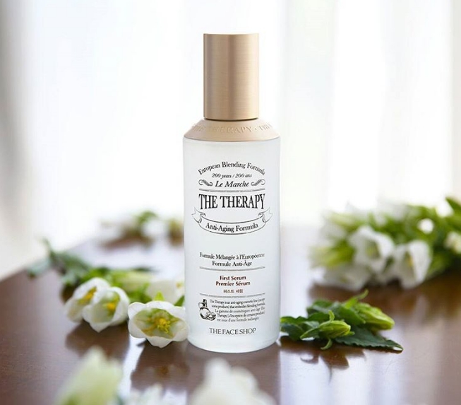 #THE FACE SHOP_義萃肌源奇蹟精露
質地幾乎跟水狀接近,很細膩一下子就被肌膚吸收
也沒有任何黏膩感
而且集抗老、保濕、角質護理於一身的多功效
難怪是許多韓妞的愛將啊