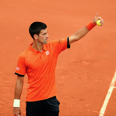 #6 Novak Djokovic 56百萬美元
29歲
世界級的網球好手,在過去5年多拿下了11個大滿貫頭銜,2015年他更首次創下在季賽中贏得20百萬美元獎金,同時Uniqlo、愛迪達等都是他的贊助商。