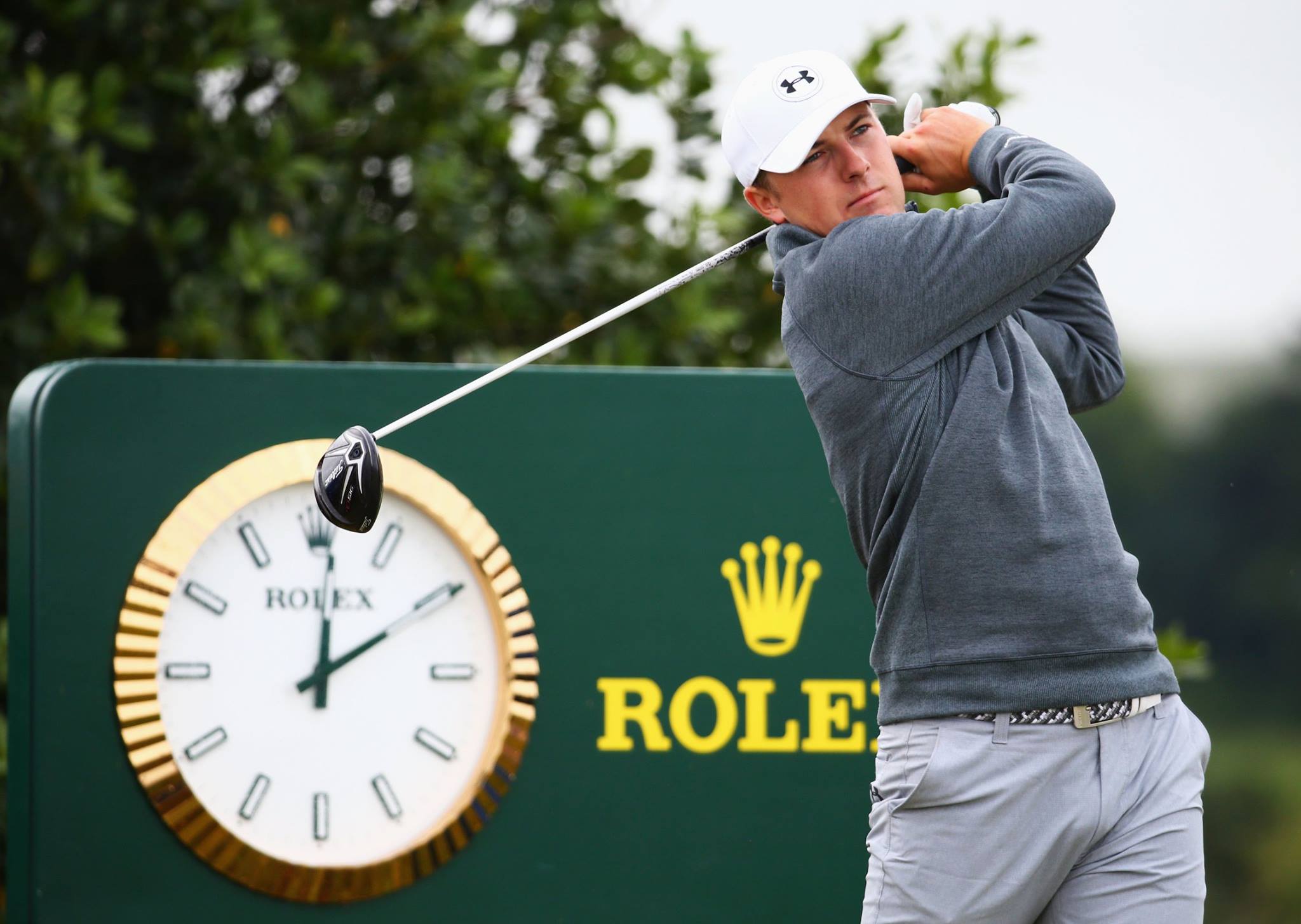 #10 Jordan Spieth 53百萬美元
23歲
高球金童Spieth今年贏了2個大滿貫頭銜,並成為自1923年以來最年輕的美國公開賽冠軍,並且與可口可樂等大牌子合作簽約,成為第10名。