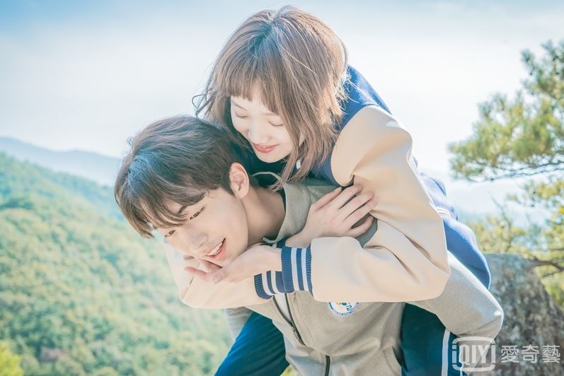 ✿TOP 2- MBC《舉重妖精金福珠》
話題佔有率:10.24%
➔上升14個名次
※以韓國舉重選手張美蘭的故事為原型,講述20歲舉重選手金福珠(李聖經飾)的初戀愛情羅曼史;南柱赫在劇中則飾演一位游泳天才-鄭俊亨。