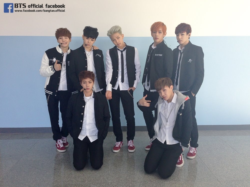 第二外語
Rap Monster(腦性男 不解釋)>>>>>Jin(有時候懂一點)=Jhooooope(有時候懂一點)=V(日文還不錯)>SUGA(講韓文很有條理)=Jimin(用笑眼說話)>>>>>>柾國(Pardon?)