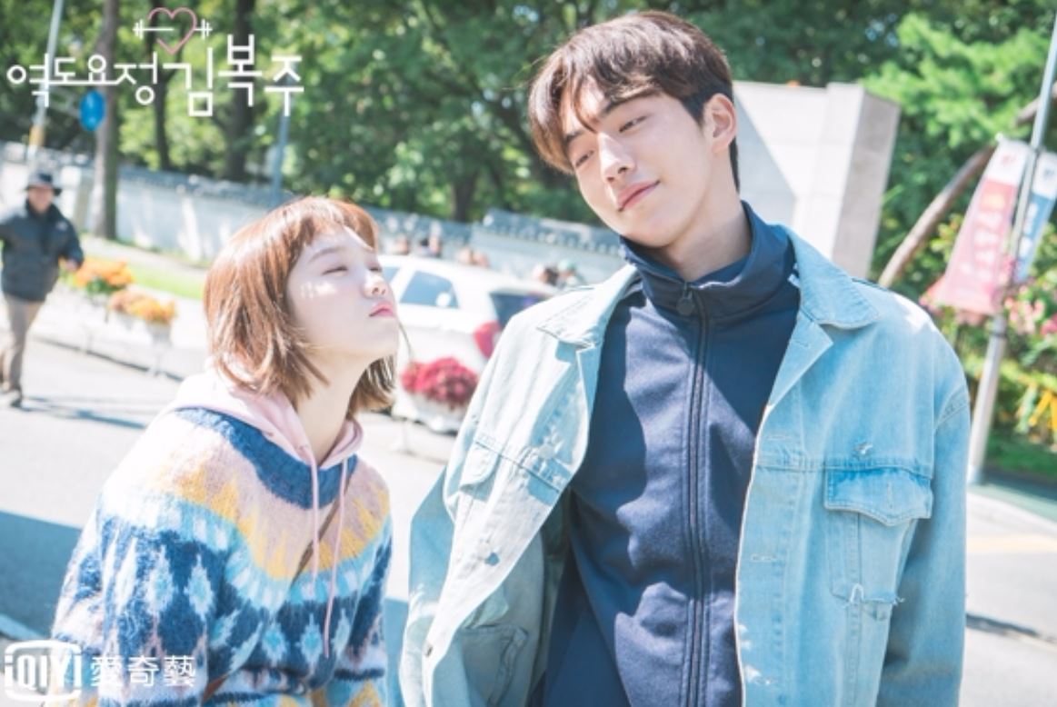 ✿TOP 4- MBC《舉重妖精金福珠》
話題佔有率:6.44%
➔下降2個名次
※以韓國舉重選手張美蘭的故事為原型,講述20歲舉重選手金福珠(李聖經飾)的初戀愛情羅曼史;南柱赫在劇中則飾演一位游泳天才-鄭俊亨。
