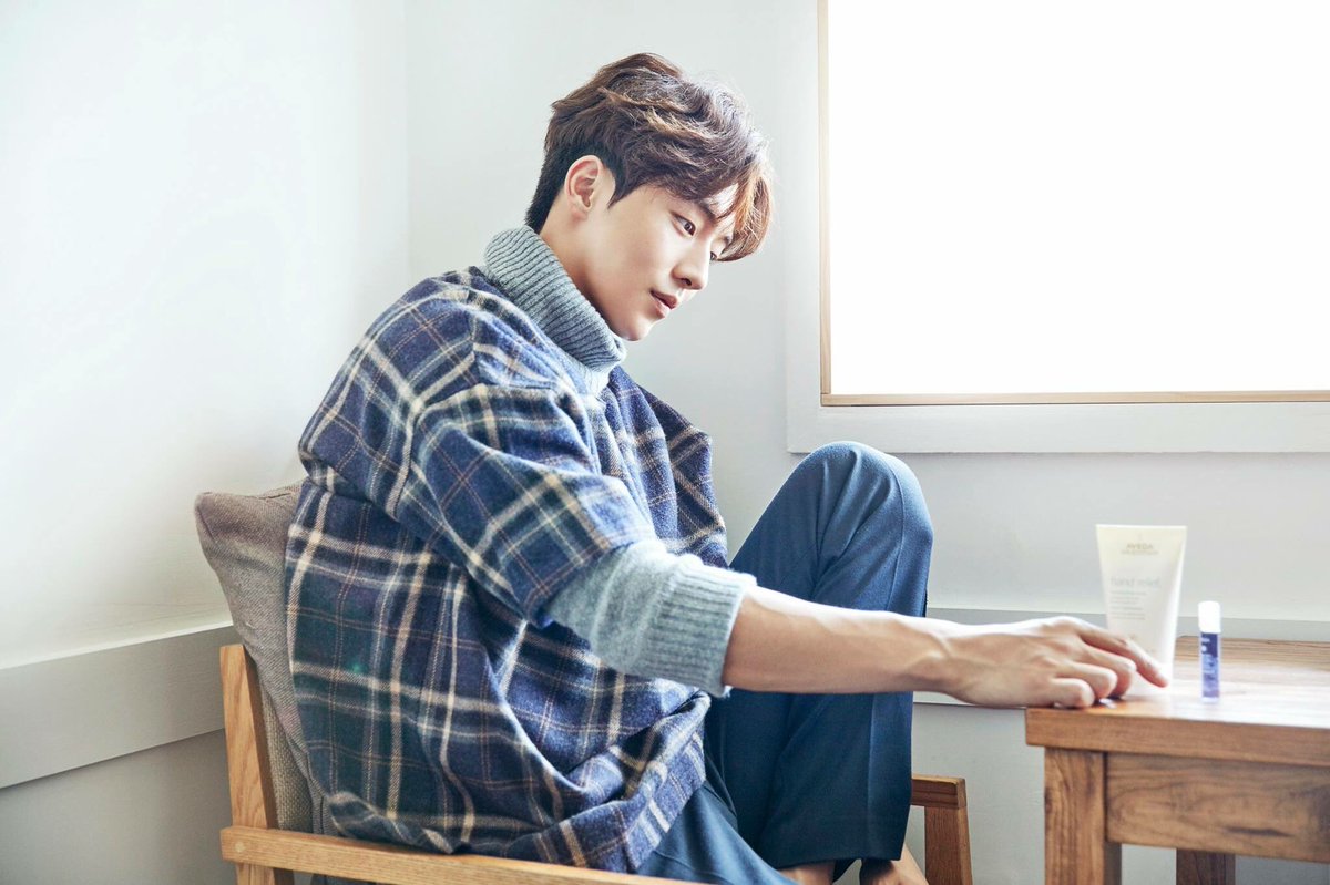 粉絲們的南朋友也是正港的釜山男子哦,在綜藝節目< 花美男Bromance >中南柱赫帶了好朋友Jisoo去了故鄉釜山,還沒看過的女朋友們快去看~