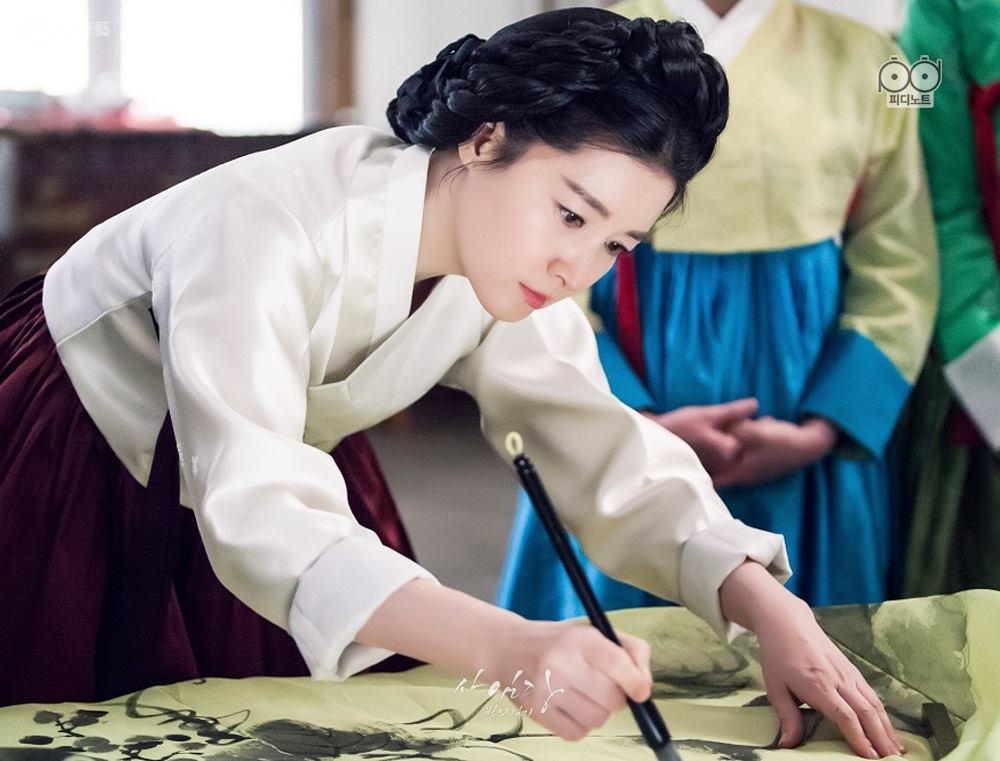 ✿TOP 8- SBS水木劇《師任堂,光的日記》
話題佔有率:4.51%
➔ 持平
※講述了一名大學講師偶然發現申師任堂的日記並解開日記之謎,揭開了申師任堂的藝術和愛情的故事。