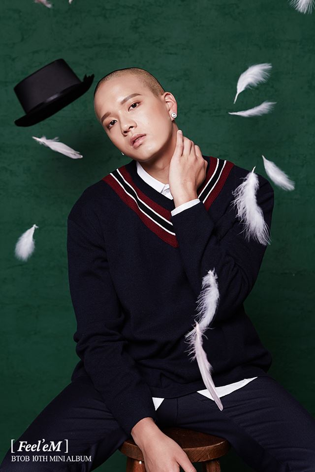 #Peniel
Peniel自從公開頭髮問題之後,就一直被粉絲大讚「真男人」雖然一開始很不習慣,但Peniel也說過「向大家坦承真的讓心情好很多」上節目時也常常被主持人稱讚「不戴帽子比較好看」
各位粉絲也覺得這樣比較好看對吧!!!!!