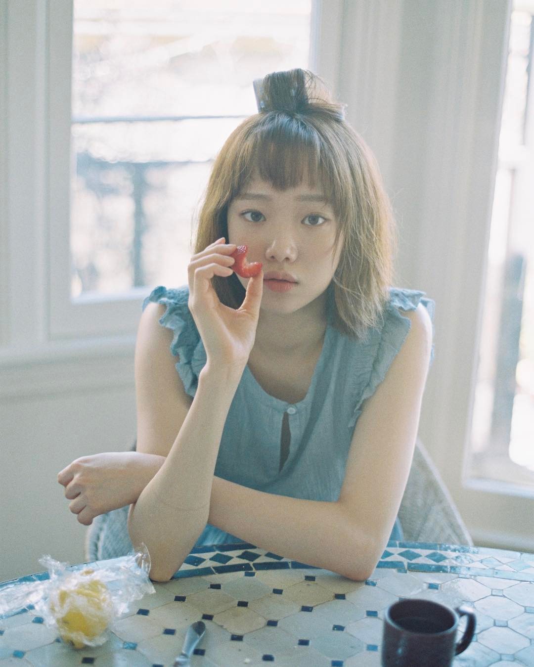 TOP8 李聖經
IG追蹤數:542萬
最近李聖經可以說是大勢中的大勢啊!不僅身兼模特兒、演員、歌手,這麼多才多藝的聖經,現在儼然成為了少女們的模範啊!