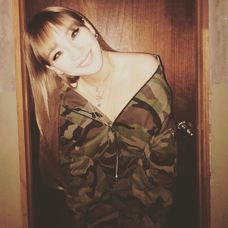 TOP6 CL
IG追蹤數:564萬
目前重心放在美國市場的CL知名度也越來越高了呢!
看到2NE1的成員都在朝自己的目標發展,小編也感到很欣慰。