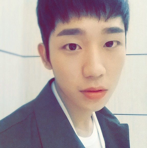 Image Source: instagram | 丁海寅