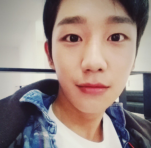 Image Source: instagram | 丁海寅