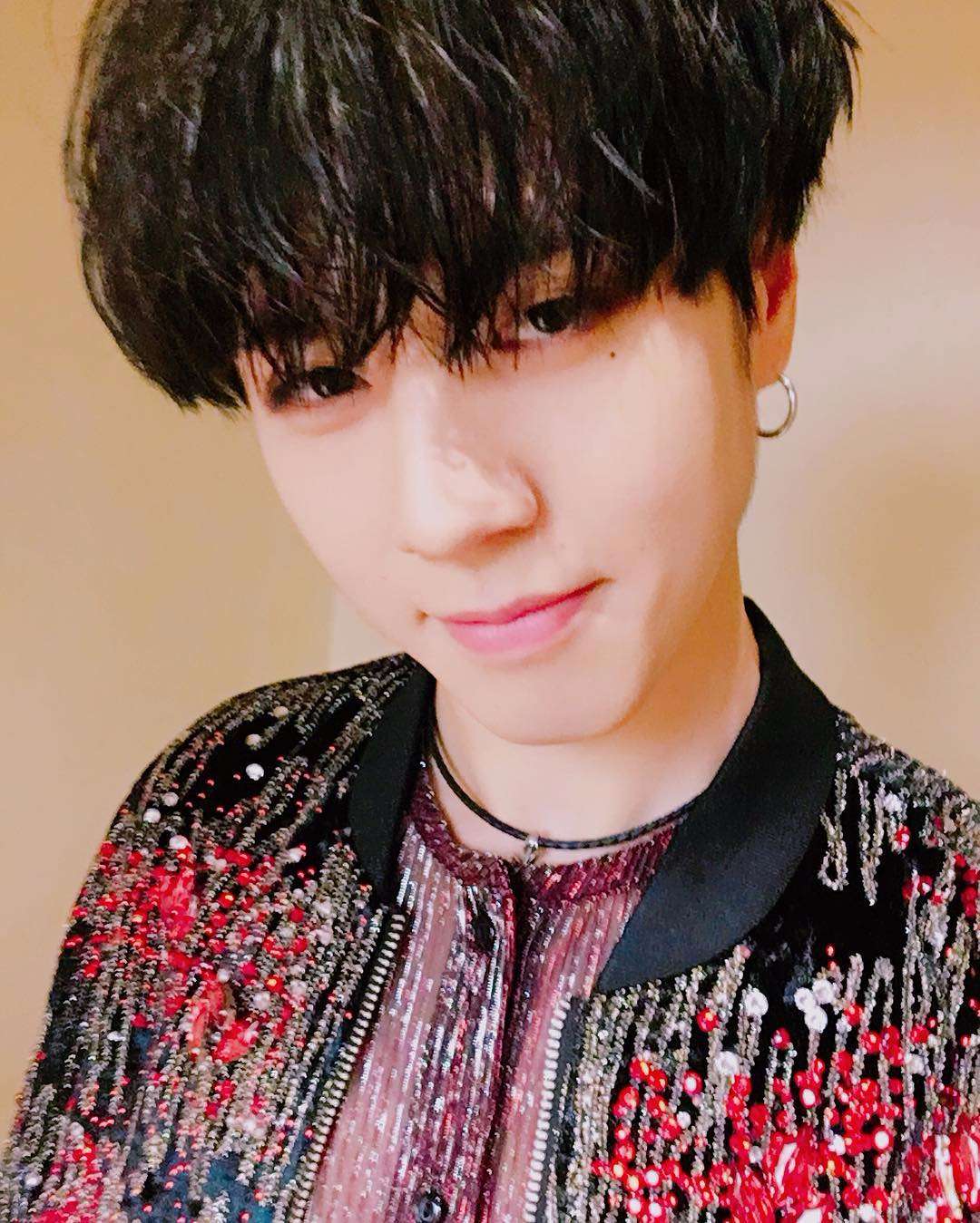 GOT7-有謙
有謙給人的氣質不像是韓國人,雖然一開始在團體裡並不顯眼,但仔細注意的話有謙會閃閃發光,希望GOT7能大發就好了,這麼好的團體希望有更多人能認識他們!!!