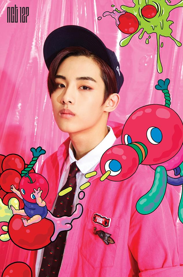 NCT127 Winwin
NCT127的中國成員Winwin也是在路上被SM的星探發掘,不過很可惜的訪問沒有提到Winwin是在中國還是在韓國的路上被發現,但是假如是在中國路上被發掘的話,SM的星探真的是太厲害了!
而Winwin也提到當時的自己真的太驚慌,所以就給了星探別人的電話。