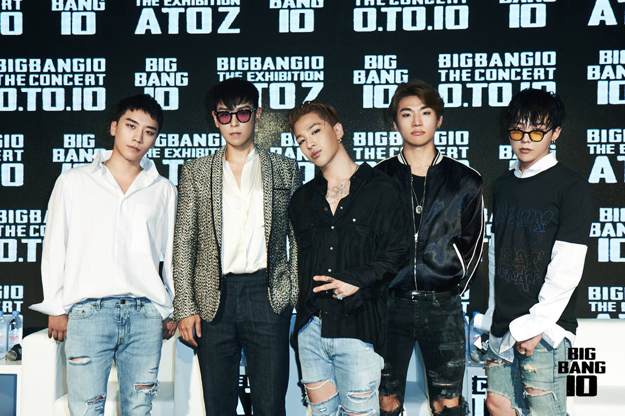 BIGBANG
2012年就在東京巨蛋舉辦演唱會了呢!果然BIGBANG的人氣真的是相當驚人!而直到今日BIGBANG的聲勢不墜,人氣仍不停地向上攀升呢!