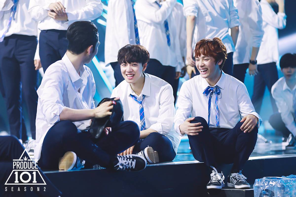 但其實從節目播出期間所發生的事情,就不難看出《PRODUCE 101》存在著偏激的粉絲,像是為了支持A練習生而捏造B練習生的醜聞等等,也讓人見識到粉絲可怕的護主心切....