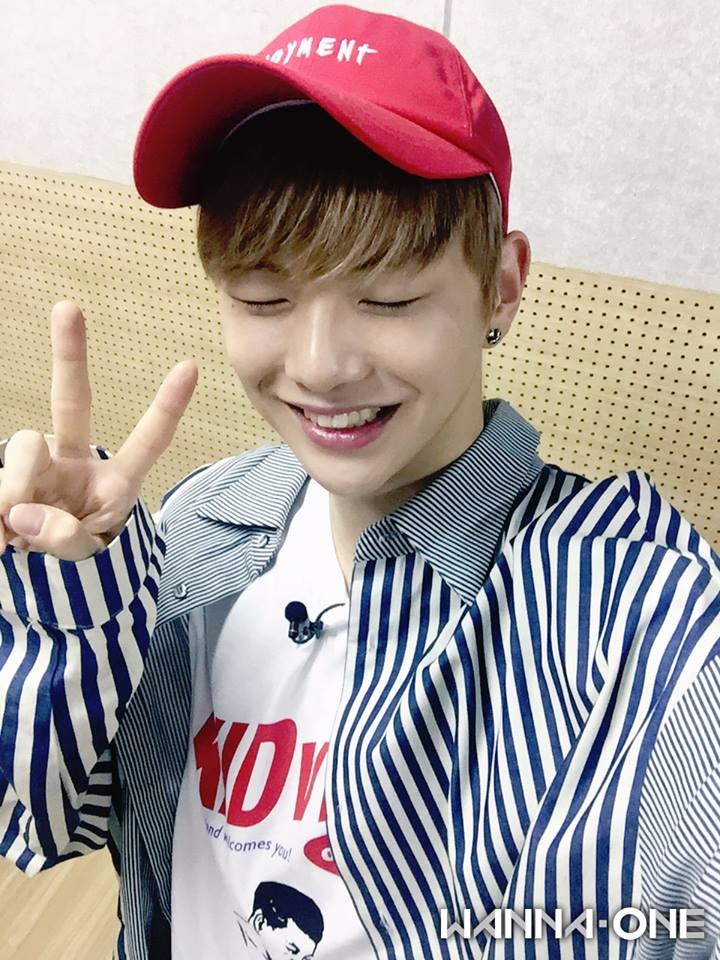 搜尋數
WANNA ONE 5624100次
一位 姜丹尼爾 4769800次
二位 朴志訓 2335600次
三位 邕聖祐 2280600次
四位 李大輝 2256100次
五位 河成雲 2117700次
六位 黃旼泫 1681400次
七位 賴冠霖 1459600次
八位 金在煥 1026600次
九位 朴佑鎮 919600次
十位 裴珍映 778900次
十一位 尹智聖 771600次