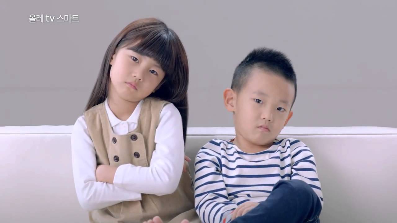 先前就因為是成員中唯一的小女生,而備受成員爸爸們喜愛,就連尹厚也是標準的「智雅向日葵」,智雅雖然在第一季中因為只有她一個女生,所以難免看起來比較依賴大人,但因為可愛的外表仍然不失觀眾的喜愛