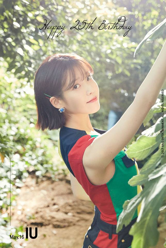 TOP6 IU
出道時間:2008年9月18日
直至今日已活動了3220日/8年9個月24日
在15歲小小年齡就出道的IU,現在已經是出道了8年的大前輩了呢!
且成為了大家都認證的音源強盜!雖然剛開始出道時沒有受到大眾的關注,IU最後證明了實力是不會背叛自己的~憑藉著歌曲《好日子》IU成為了韓國人民心目中的「國民妹妹」,也是網友心目中最有才華的女歌手之一,IU一定要一直唱下去啊!
